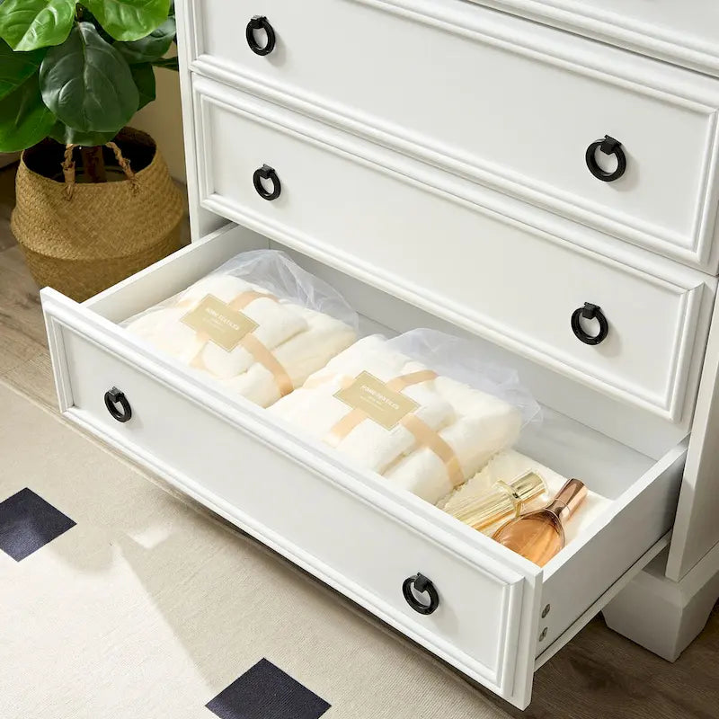 Moderner 6-Schubladen-Schrank mit breiten Auszügen und Kippschutz für das Schlafzimmer